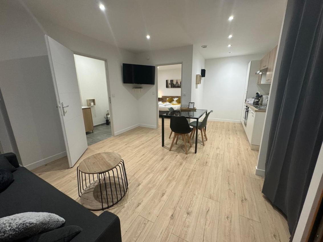 Le Clos Des Voyageurs - By Primo C0nciergerie Apartment